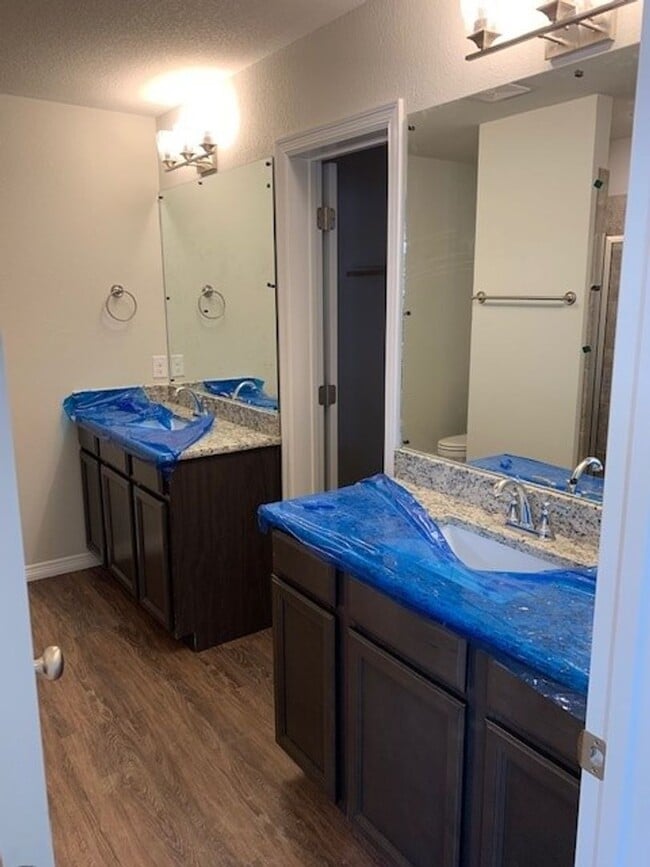 Building Photo - Can you picture yourself in this home?