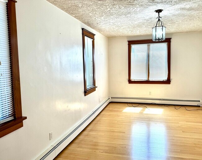 Building Photo - 5 Ingalls Terrace