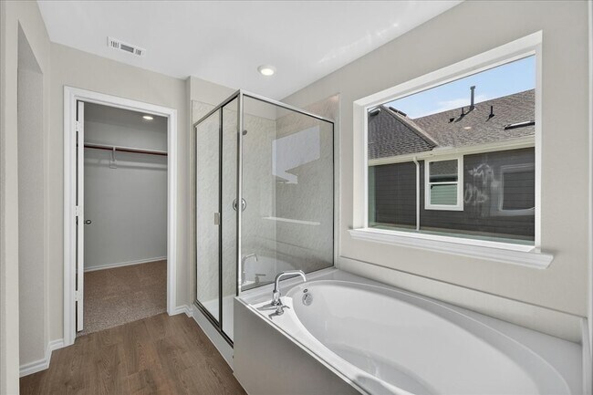 Building Photo - 717 Sweet Pea Dr