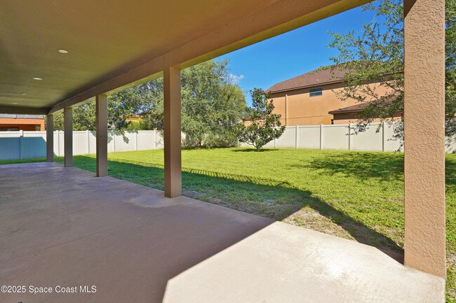 Building Photo - 1185 Talon Way