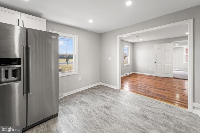 Building Photo - 695 Salem Quinton Rd