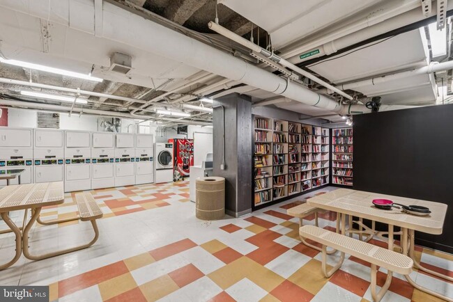 Building Photo - 800 4th St SW