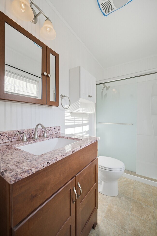 Building Photo - 1210 Pansy St