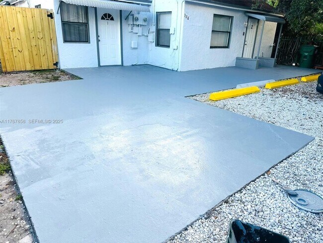 Building Photo - 326 NW 96th St