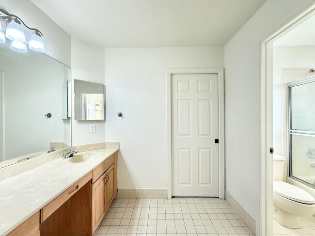 Building Photo - 10921 Haydn Dr