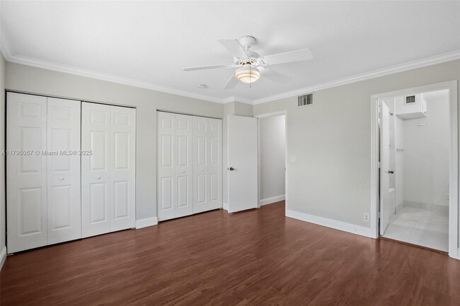 Building Photo - 2277 Pasadena Way