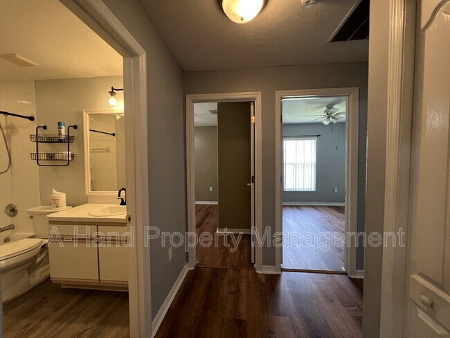 Building Photo - 4104 Cannon Ct