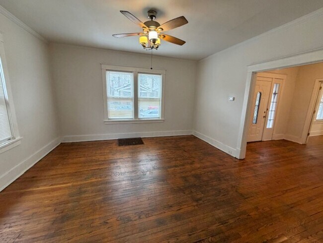 Building Photo - COMING SOON: Heavenly Haven on Hornsby **Section 8 Friendly!**