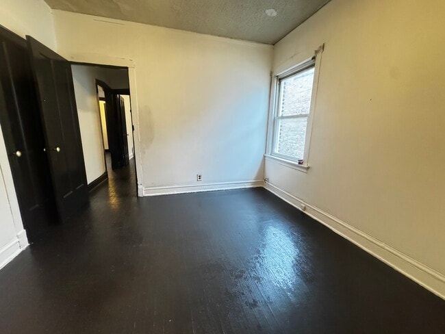 Building Photo - 8519 S Paulina St