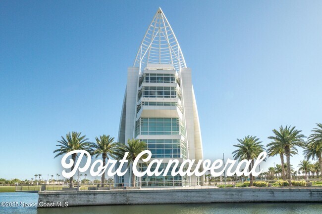 Building Photo - 6770 Ridgewood Ave