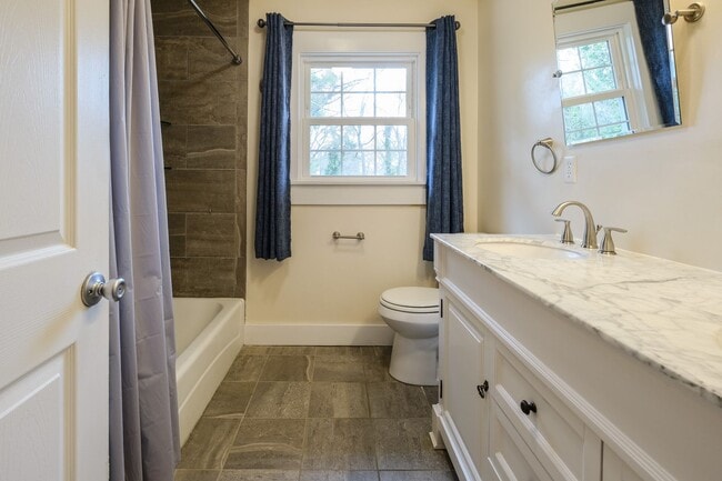 Building Photo - 54 Whitehead Dr