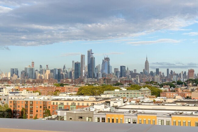 Building Photo - 800 Jackson St