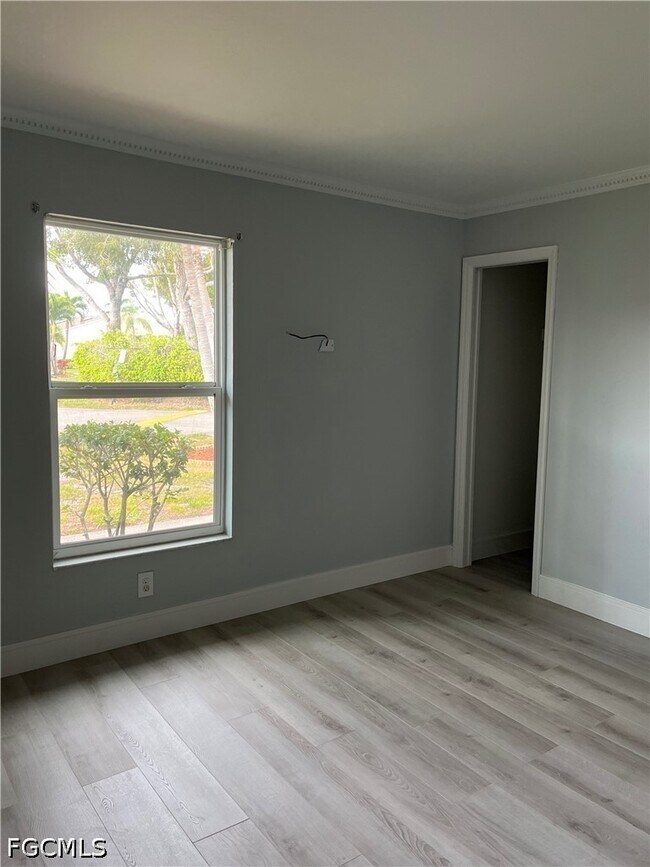 Building Photo - 5111 SW Courtyards Ct