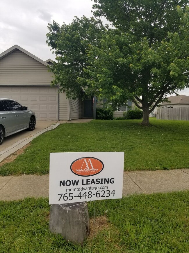 Building Photo - SINGLE FAMILY HOME W/ GARAGE