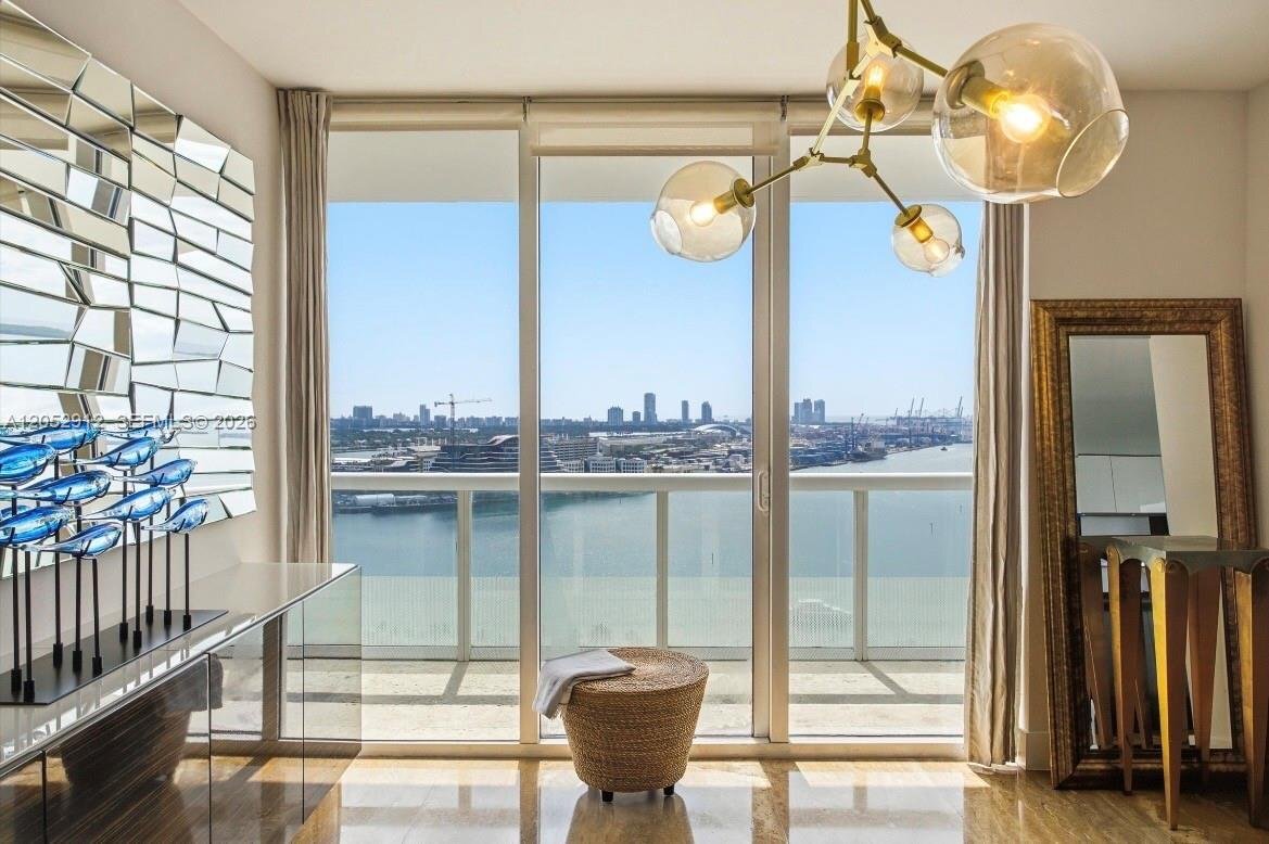 Building Photo - 50 Biscayne Blvd