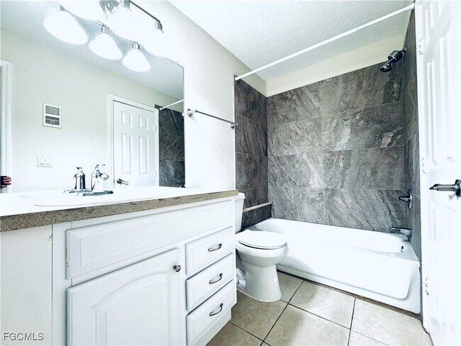 Building Photo - 12700 Equestrian Cir