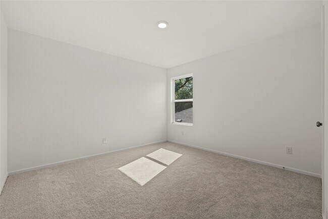 Building Photo - 3094 Mallorca Dr