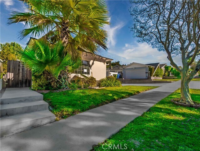 Building Photo - 21711 Mulholland Dr