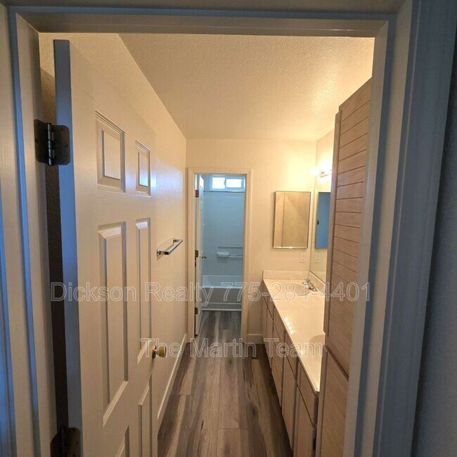 Building Photo - 1804 Quail Run Rd