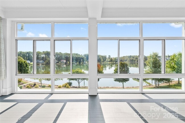 Building Photo - 124 Sisters Cove Ct
