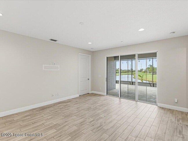 Building Photo - 7921 Mocan Ct