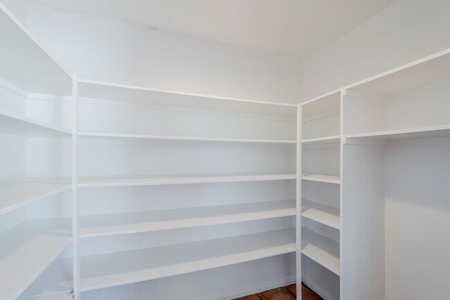 Building Photo - 834 N Constellation Way