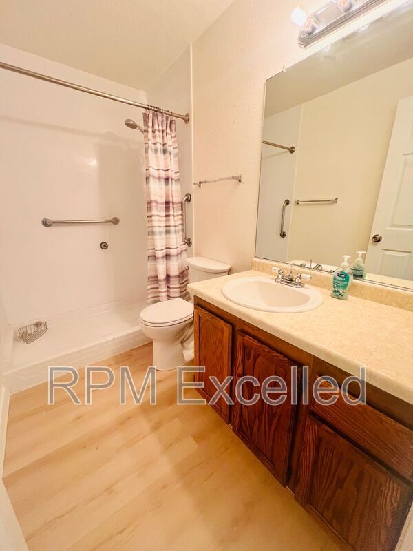 Building Photo - 13713 SE 258th Pl
