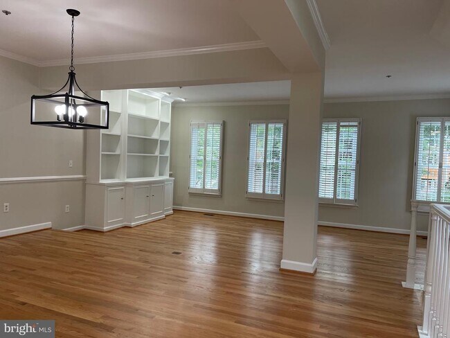 Building Photo - 9715 Whitley Park Pl