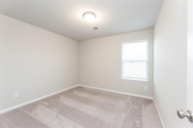 Building Photo - 7215 Wilshire Ct