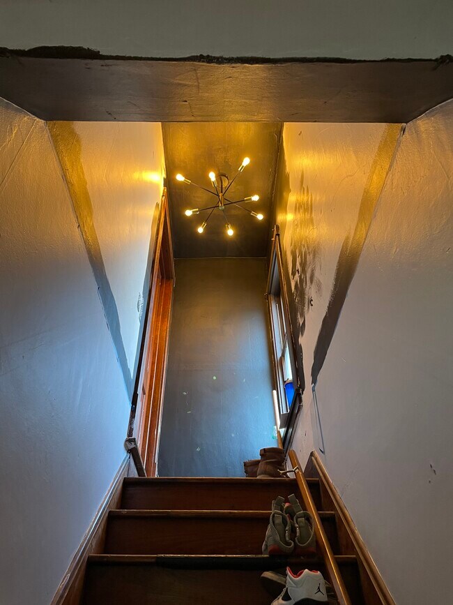 Building Photo - 50 Clarence Ave