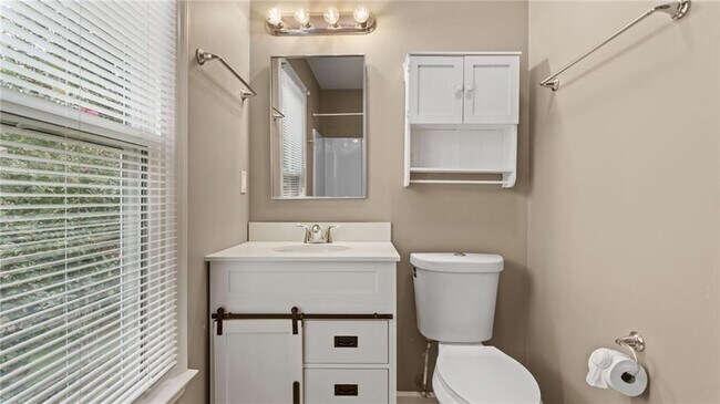 Building Photo - 3913 Hadley Farm Dr