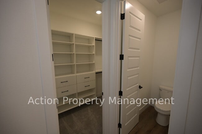 Building Photo - Beautiful New 3 Bed 2 Bath Home in Rolling Hills – Built in 2025