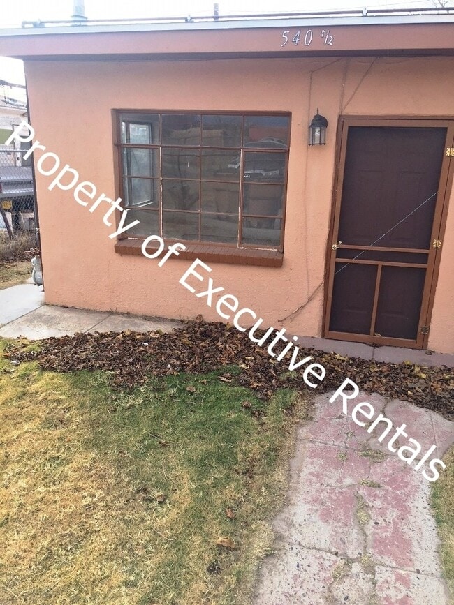 Primary Photo - 540 1/2 S. Tornillo - 2 Bedroom Home With ...