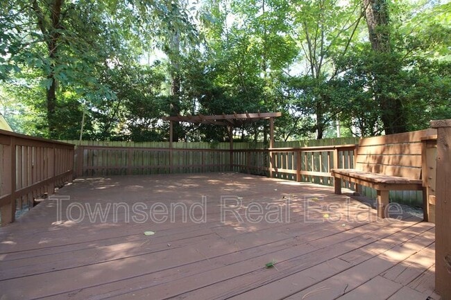 Building Photo - 5827 Hibernia Dr