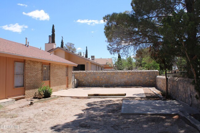 Building Photo - 11736 Trey Burton Dr