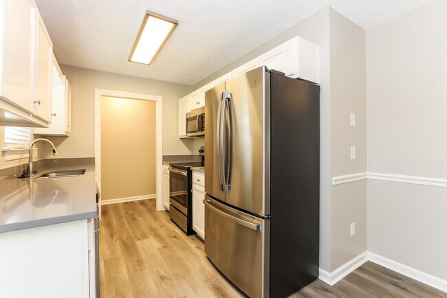 Building Photo - 1621 O Green Cove