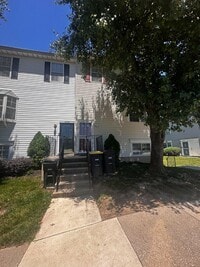 Building Photo - 1634 Brooksquare Dr