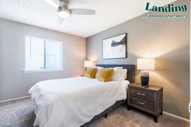 Building Photo - 16100 Henderson Pass