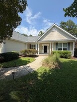 Front of the house - 101 Palisades Way