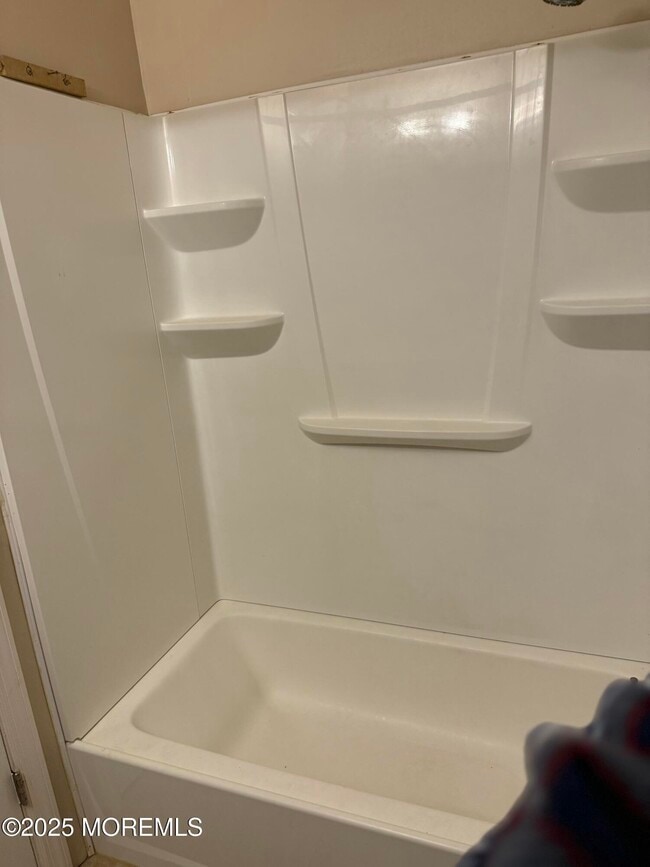 Building Photo - 324 Shady Brook Ln