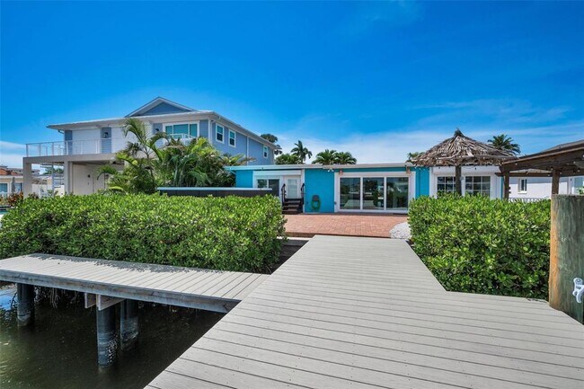 Building Photo - 17727 Long Point Dr