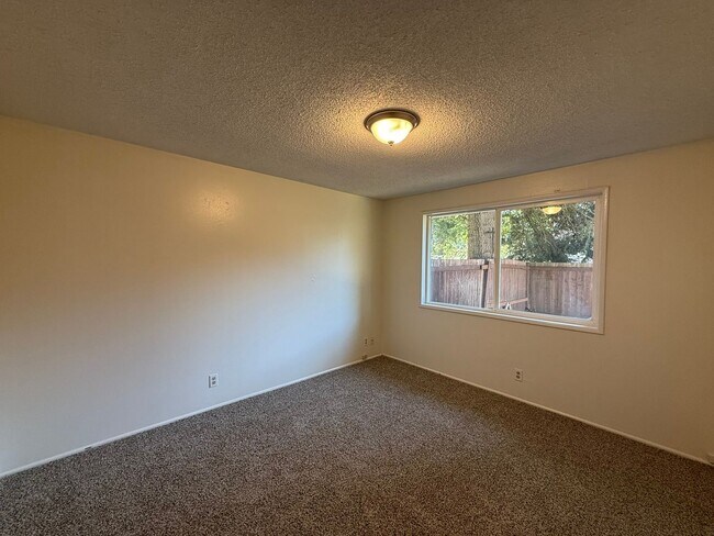 Building Photo - 6374f