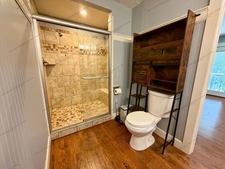Building Photo - 602 Azure Hills Dr