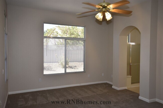 Building Photo - 408 Angelrock Ct