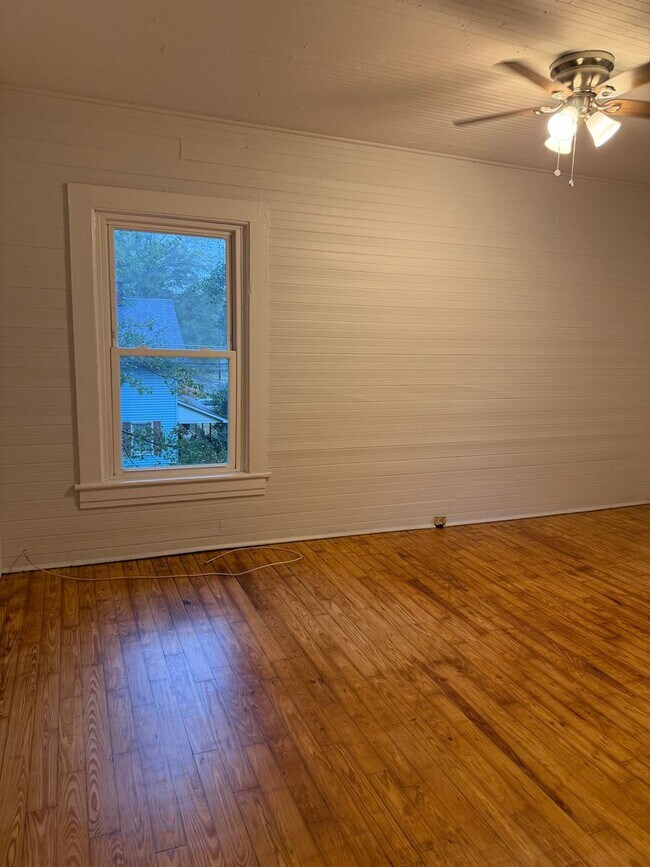 Building Photo - 217-219 Avenue C