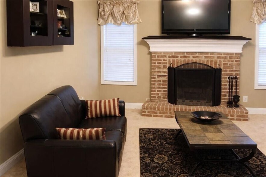 Building Photo - 3233 Glenloch Pl