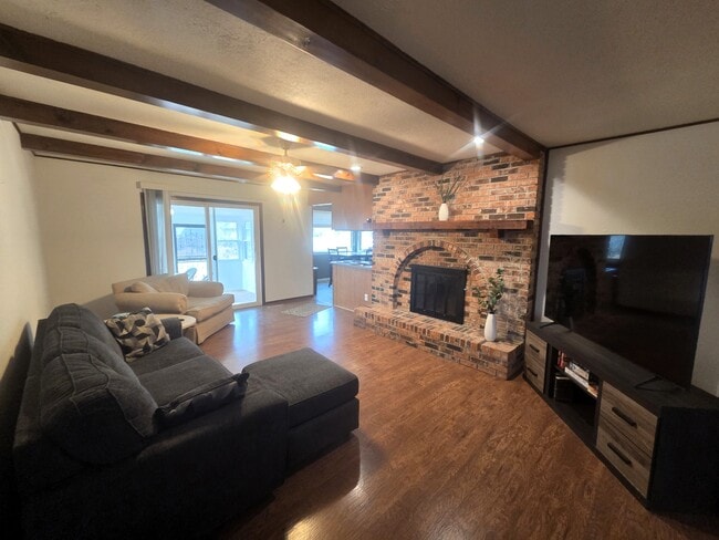 Building Photo - 3345 S Jefferson Ave