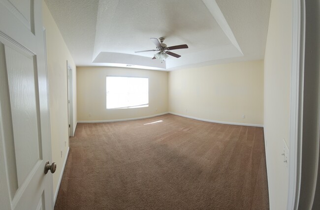 Building Photo - 313 S Bridgeport Dr