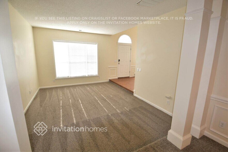 Building Photo - 11328 Longhedge Ln