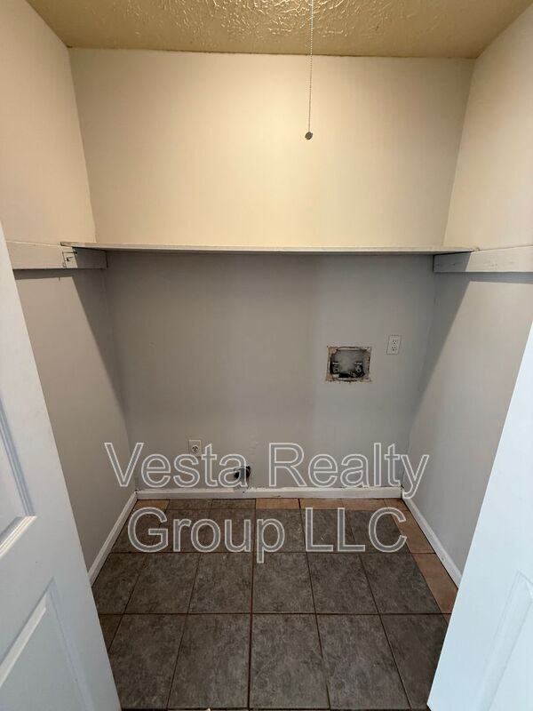 Building Photo - 250 Toby Springs Ln